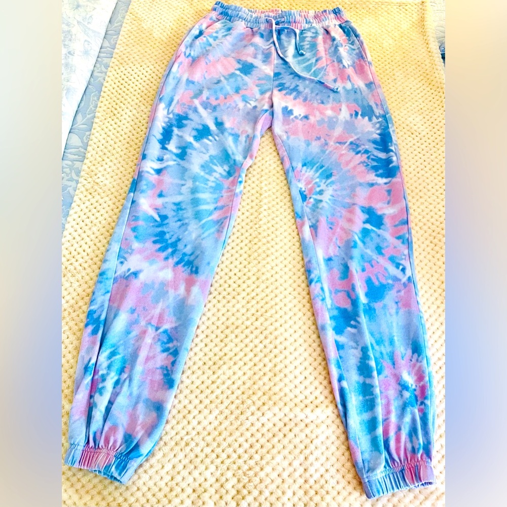 Women’s “Simply Southern “ Pastel Tie Dye Joggers